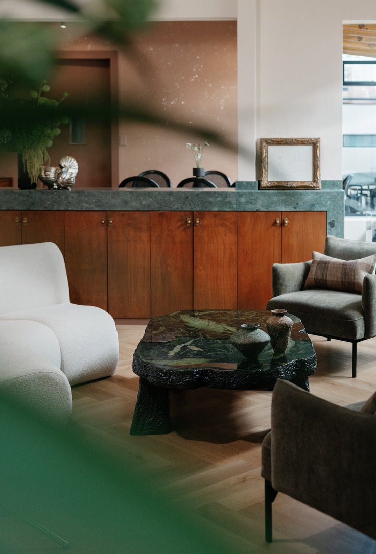 MESA AMORFA — REINO PROFUNDO / AMORPHOUS TABLE — DEEP KINGDOM