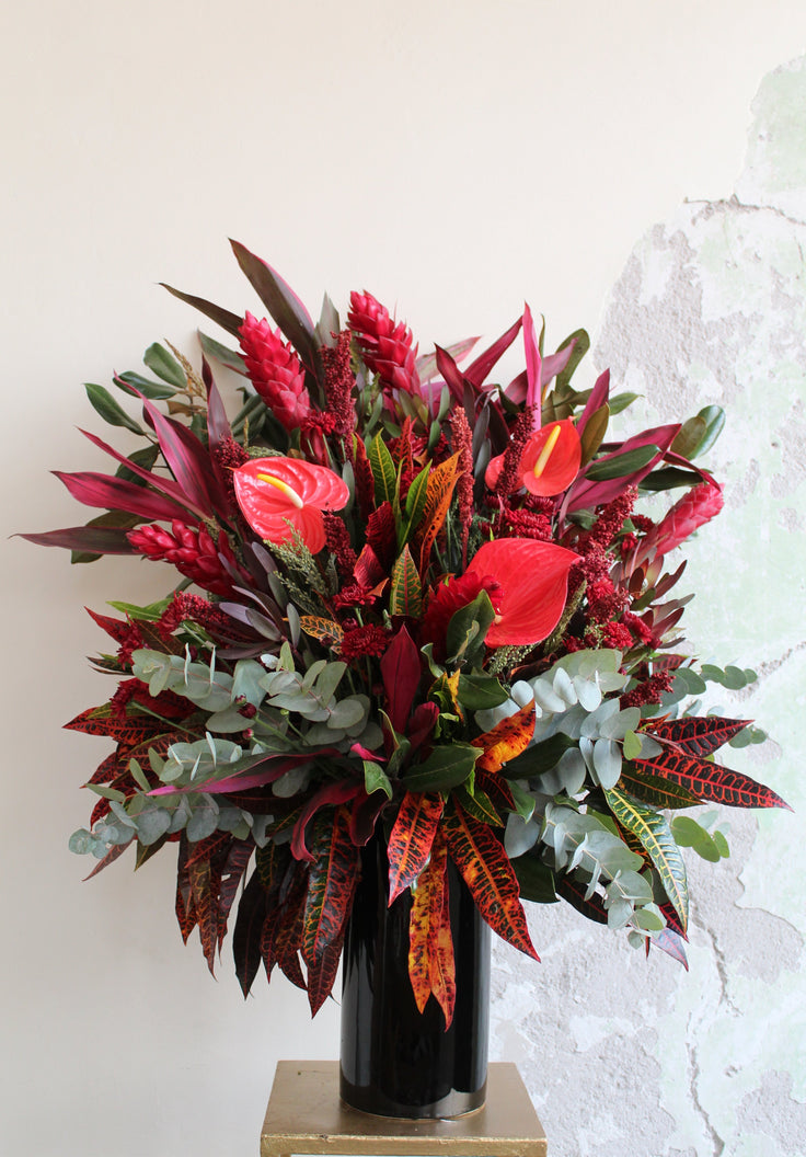 Ramo de flores frescas. Flores en base, Colonia Roma, Floreria vogue, floreria única, flores cool, flores diseñador, diseñador floral, flores de lujo, envío de flores, envía flores cdmx, flores a domicilio, regalos únicos, envío regalos