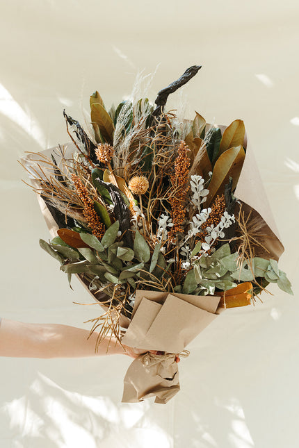 Mini ramo de flores Bespoke Obsidiana