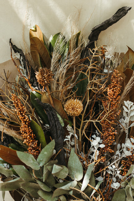Mini ramo de flores Bespoke Obsidiana