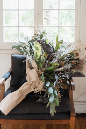 Ramo de flores bespoke Obsidiana